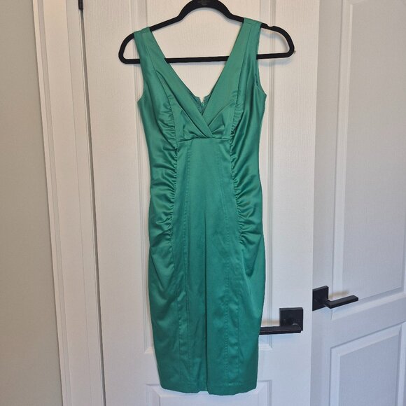 Le Chateau Special Event/Wedding/Grad Dresses - Picture 1 of 3